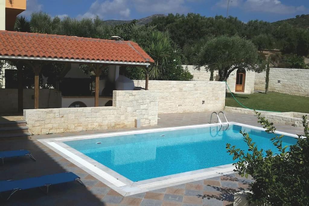 Zenovia Villa